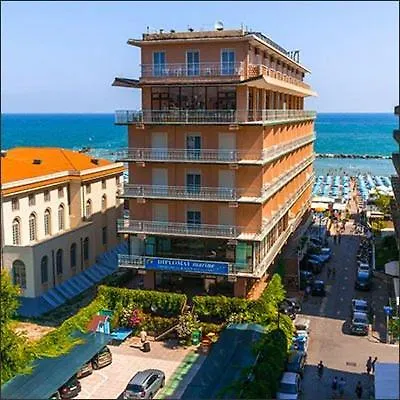 Hotel Diplomat Marine à Cattolica 3*,  Italie