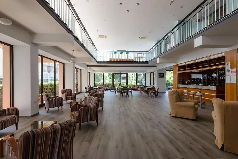 Hotel Diplomat Marine Cattolica
